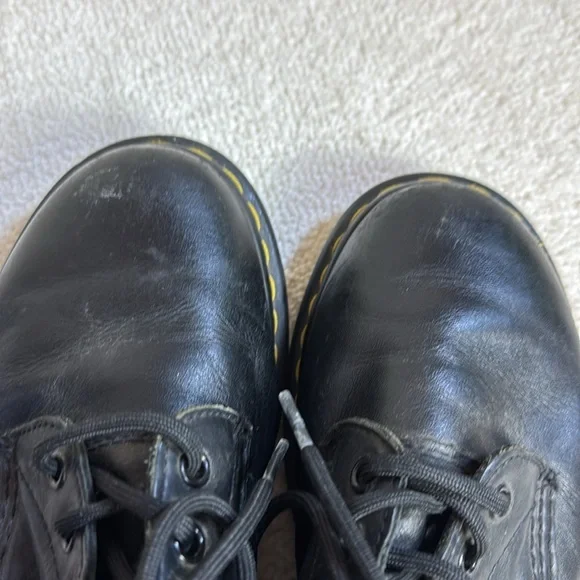 EUC Dr. Doc Martens Black Leather Boots - Picture 6 of 8